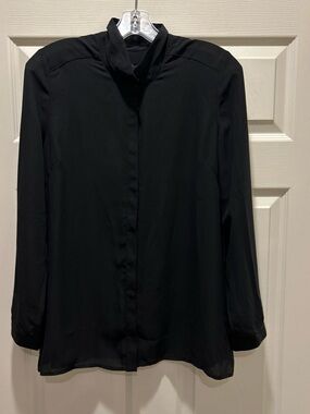 Women's Black Long-Sleeve Collared Blouse - Elegant Minimalist